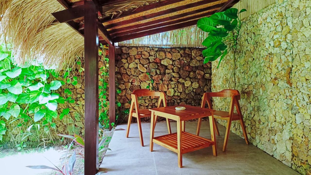 Отель Dalai Tropical Kuta  Экстерьер фото